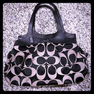 Authentic Coach Purse - Signature Collection🖤💙